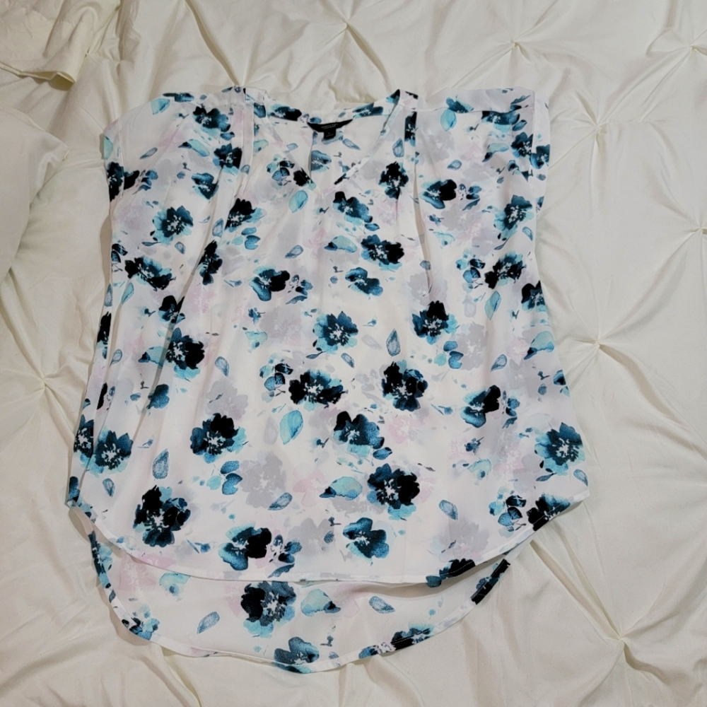 Size L simply vera top